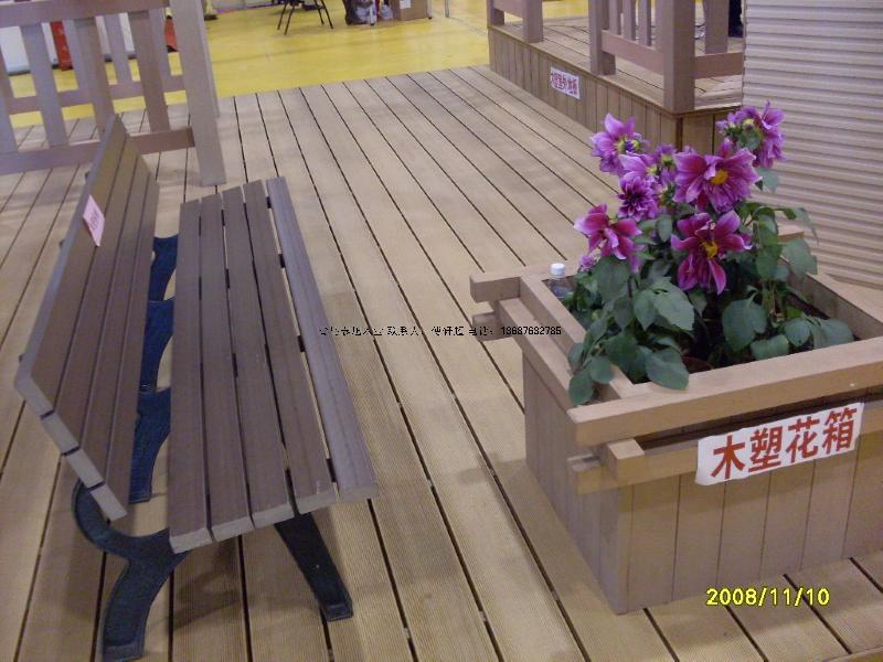 供應(yīng)青島塑木花箱哪家*