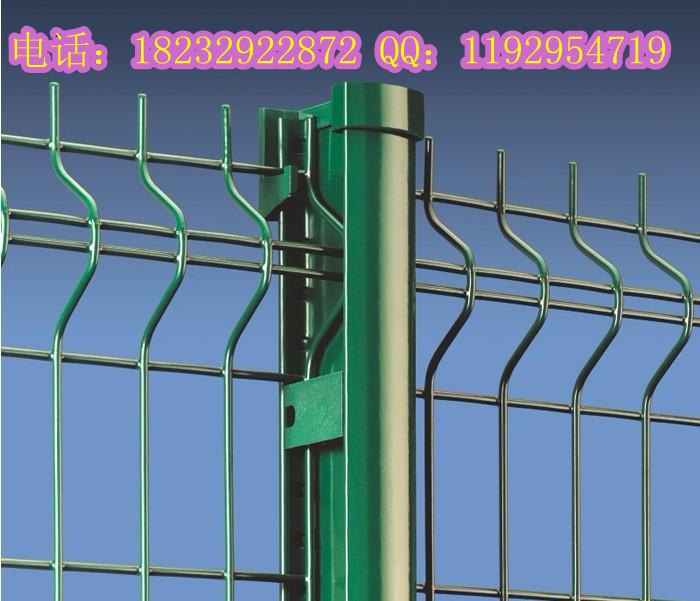 廠家推薦三角折彎護欄網