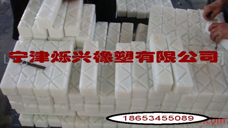 專業(yè)生產(chǎn)煤倉襯板圖片