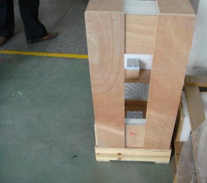 供應(yīng)拼裝放電機(jī)的箱，夾板，托盤，包裝箱，鐵皮扣箱，折疊箱，拆裝箱，