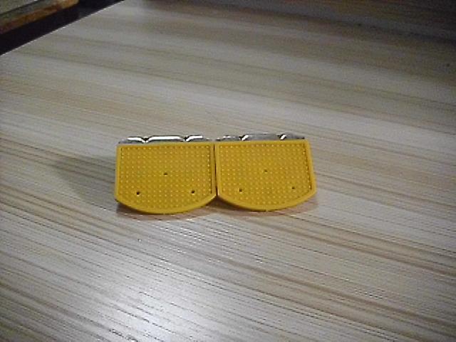 供應(yīng)雅迪電動(dòng)車(chē)腳踏板 電機(jī)保護(hù)架 后輪腳蹬