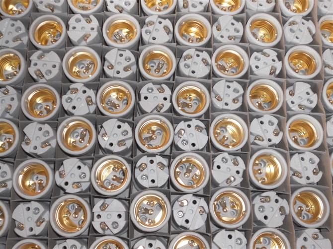 供應(yīng)全螺紋帶支架陶瓷燈座價(jià)格批發(fā)，*，*，優(yōu)質(zhì)服務(wù)，信守合同”的宗