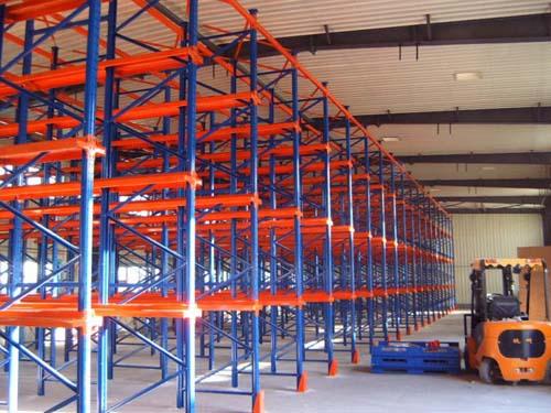 倉儲(chǔ)貨架重型中型輕型貨架庫房貨架圖片