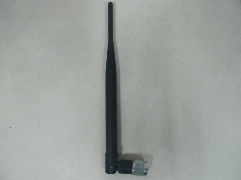 供應(yīng)2400MHZ5db膠棒天線