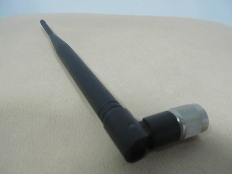供應(yīng)2400MHZ5db膠棒天線