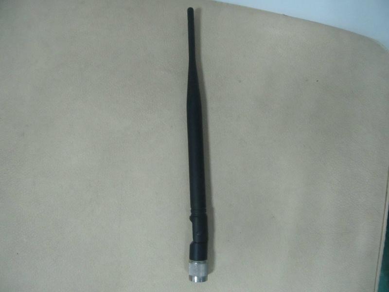 供應(yīng)2400MHZ5db膠棒天線