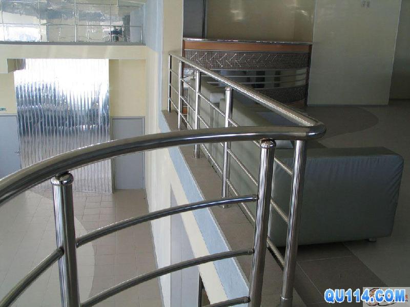 不銹鋼幕墻護欄制作安裝圖片