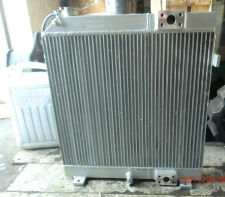 玉柴挖掘機液壓油散熱器圖片