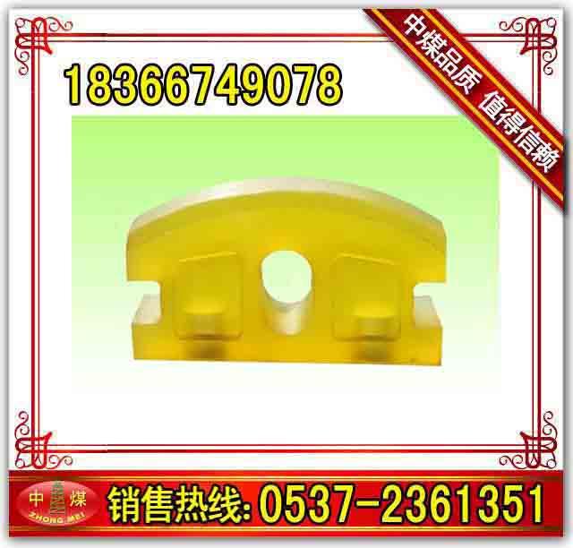 聚氨酯礦車碰頭圖片