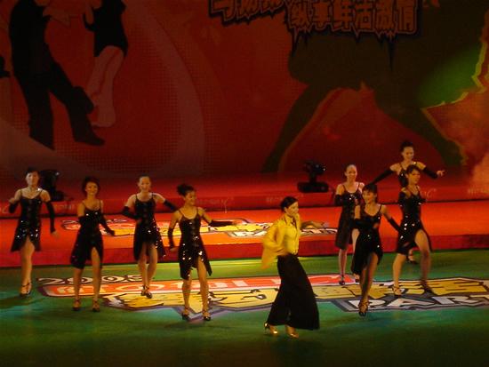 供應(yīng)合肥哪里音響燈光舞臺(tái)桁架租賃便宜