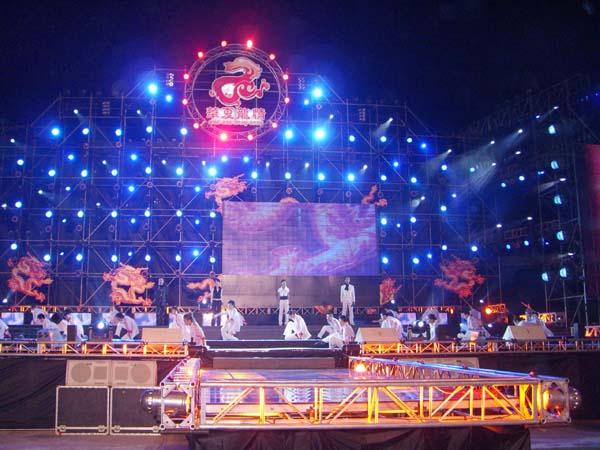 供應(yīng)合肥音響租賃舞臺搭建桁架租賃