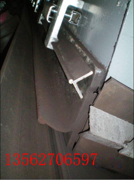 供應(yīng)防溢裙板橡膠防溢裙板