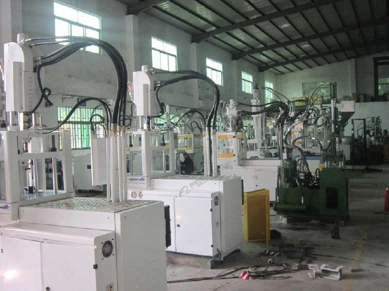 長安立式注塑機銷售部，德潤生產(chǎn)廠家長安立式注塑機銷售部