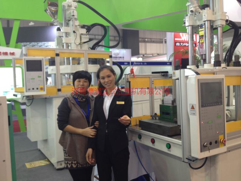 供應(yīng)快速雙色注塑機(jī)，雙色啤機(jī)生產(chǎn)廠家，雙色注塑機(jī)廠家