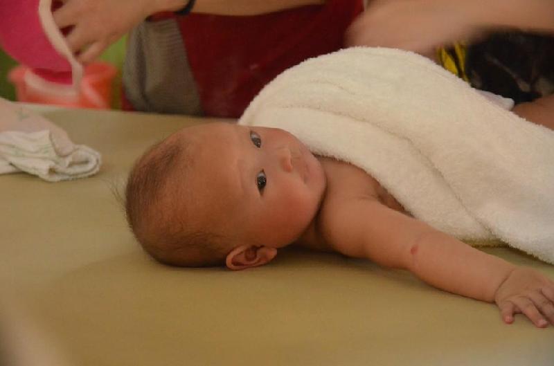 廈門孔雀河月嫂保姆部推出金牌月圖片