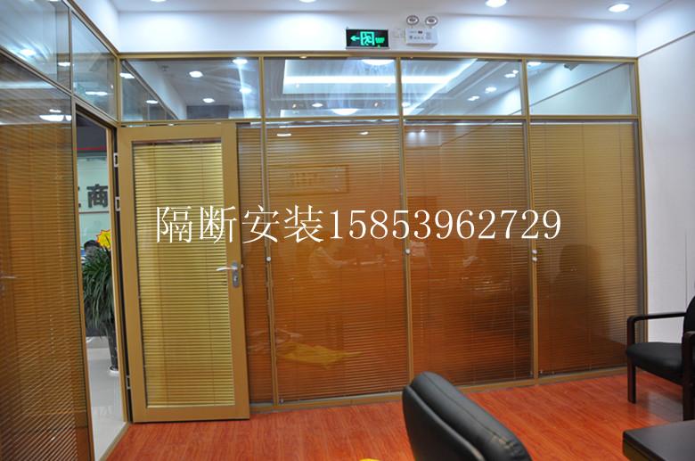 菏澤辦公隔斷家具圖片