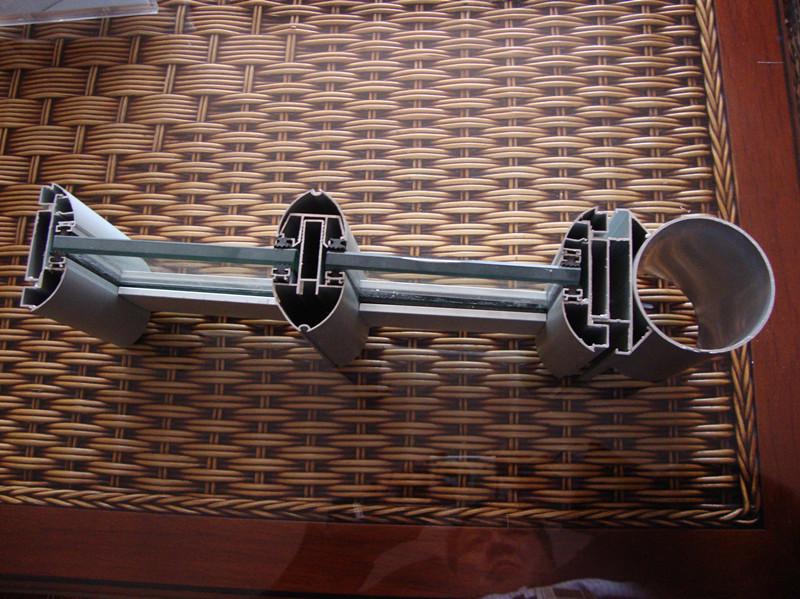 供應玻璃隔斷鋁型材鋼化玻璃可定做