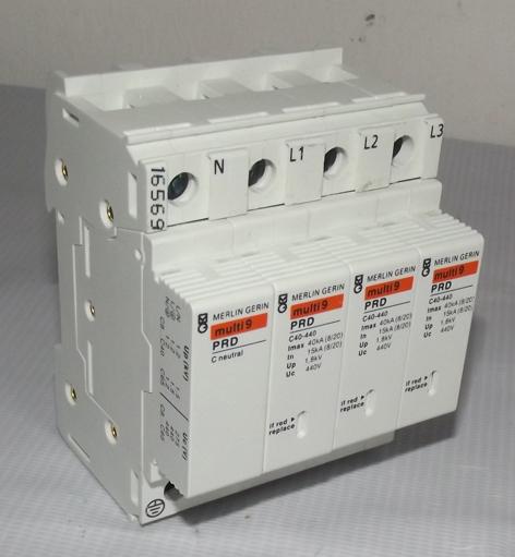 供應(yīng)PR新型施耐德浪涌保護(hù)器