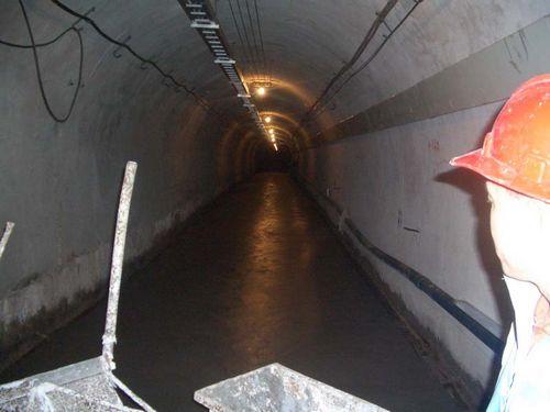 供應(yīng)高性能坑洞修補(bǔ)劑