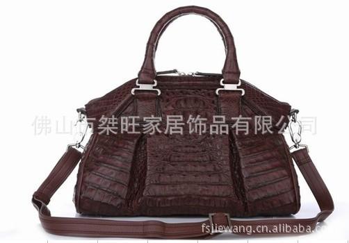 供應(yīng)鱷魚皮*品 鱷魚皮*包休閑包 鱷魚皮錢包皮帶 *高檔*品