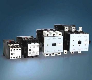 供應交流接觸器CJX2-1810 電壓220V,380V LC1-D