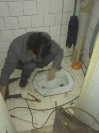 供應(yīng)成都高壓疏通汽車清洗下水道