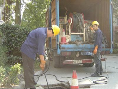 供应天津大港区清掏隔油池化粪池清运，人工清掏隔油池，化粪池清运