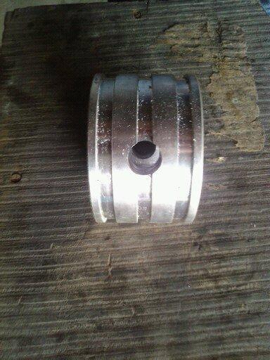 供應(yīng)噴氣織機(jī)氣缸