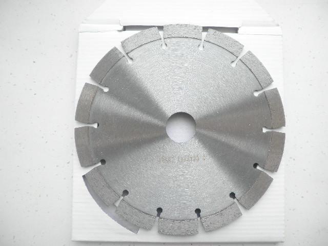 供應(yīng)180MM金剛石切割片鋸片；180MM金剛石鋸片