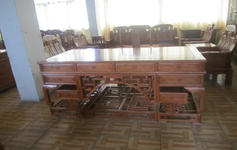 供應(yīng)東陽紅木椅子供應(yīng)/紅木雕