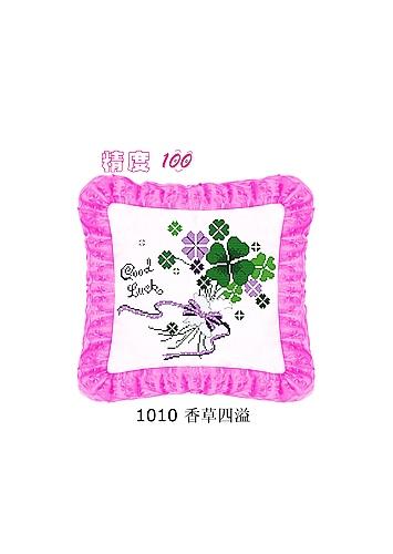 供應(yīng)義烏抱枕廠家批發(fā)印花抱枕十字繡精準100印花十字繡花邊抱枕批發(fā)