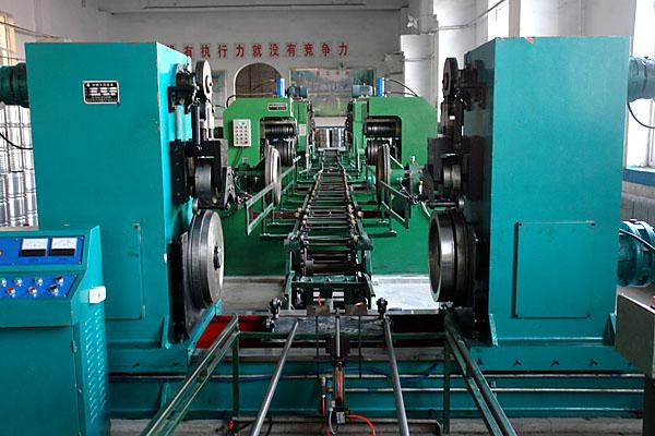 供應(yīng)各式包裝桶