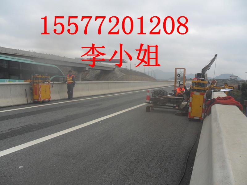 供應(yīng)橋梁搭架車，代替了傳統(tǒng)復(fù)雜的人工搭建腳手架