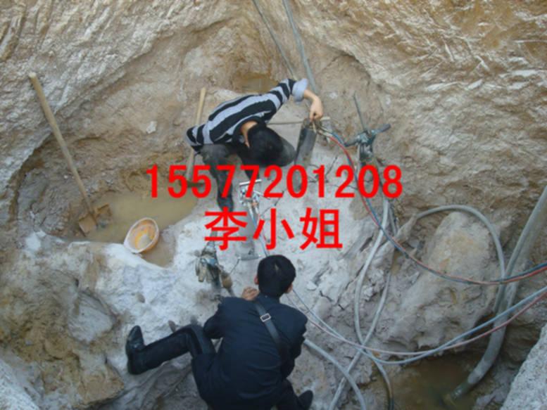 供應(yīng)挖井打井機(jī)械液壓劈石機(jī)