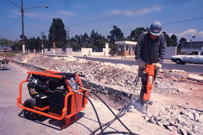 柳州博大廠家直銷液壓鎬圖片