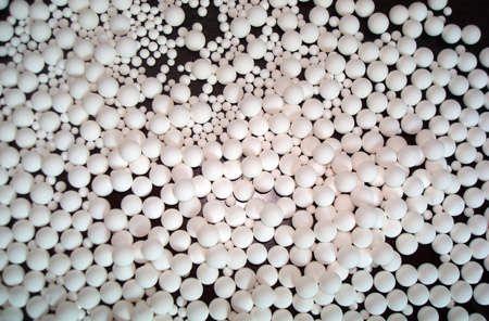 供應吸附劑活性氧化鋁