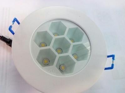 供應(yīng)赫啟照明LED燈飾*者