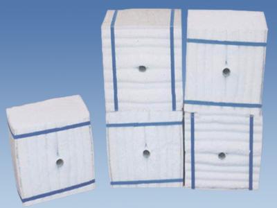 供應(yīng)電爐整套施工用保溫毯