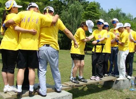 供應(yīng)安慶拓展訓(xùn)練之孤島求生 安慶團(tuán)建 拓展訓(xùn)練