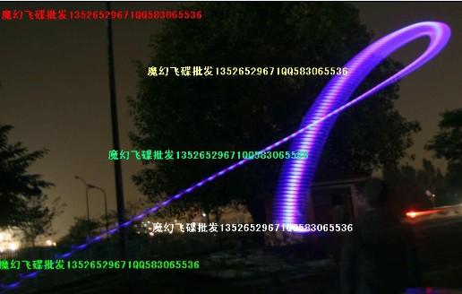供應(yīng)飛天陀螺普通版精裝版，新奇特玩具自動(dòng)回旋閃光飛碟