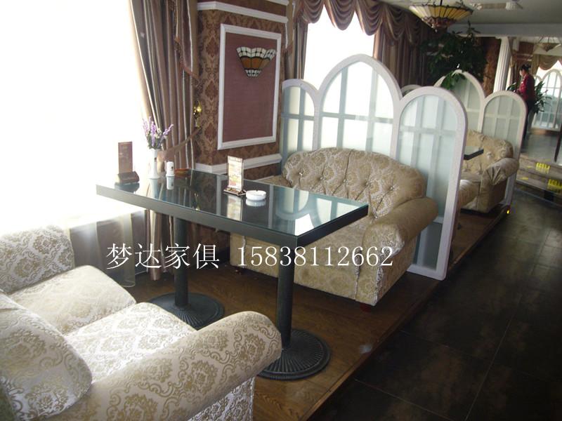 供應(yīng)鄭州咖啡廳沙發(fā)，夢達(dá)家具廠家定制