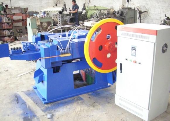 供應(yīng)圓釘制釘機