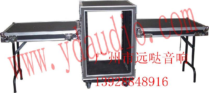 16U兩門防震機箱帶電腦臺架航空箱圖片