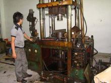 供應(yīng)南海液壓機(jī)械維修油缸缸訂做 佛山南海液壓機(jī)械維修油缸缸訂做