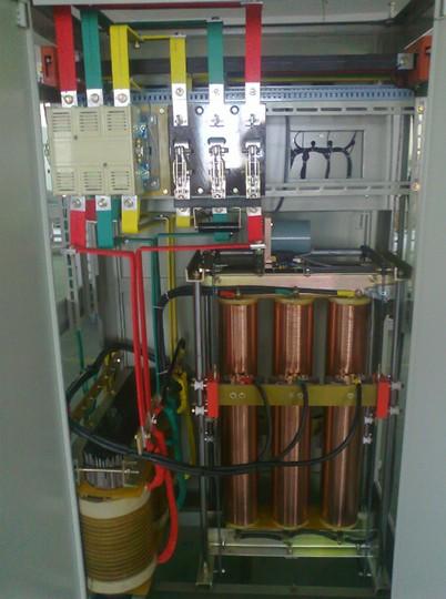 廠家直銷大功率三相工業(yè)穩(wěn)壓器/三相電力穩(wěn)壓器