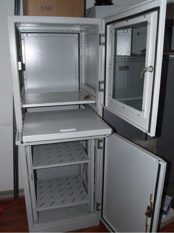 專業(yè)生產(chǎn)電腦柜深圳南山寶安圖片