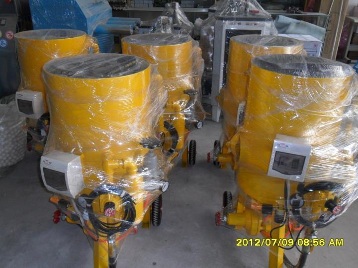 供應(yīng)二手噴砂機(jī)，磨砂玻璃噴砂機(jī)，石材雕刻噴砂機(jī)，除銹拋光噴砂機(jī)