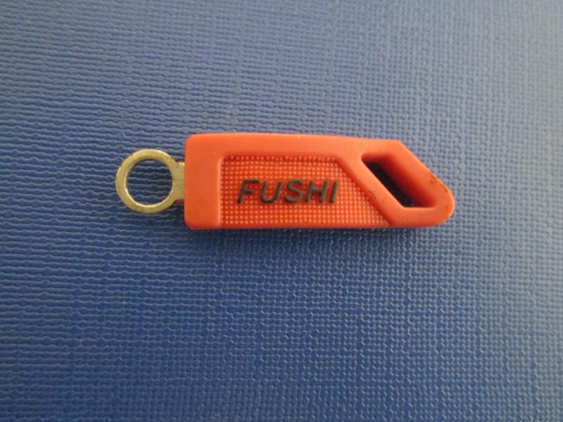 休閑鐵件拉片圖片