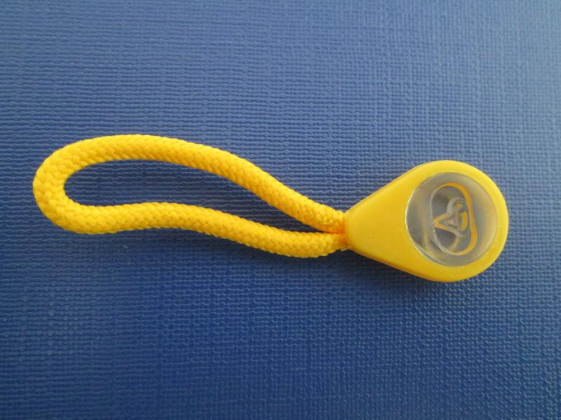 大眼睛黃色注塑拉袢圖片