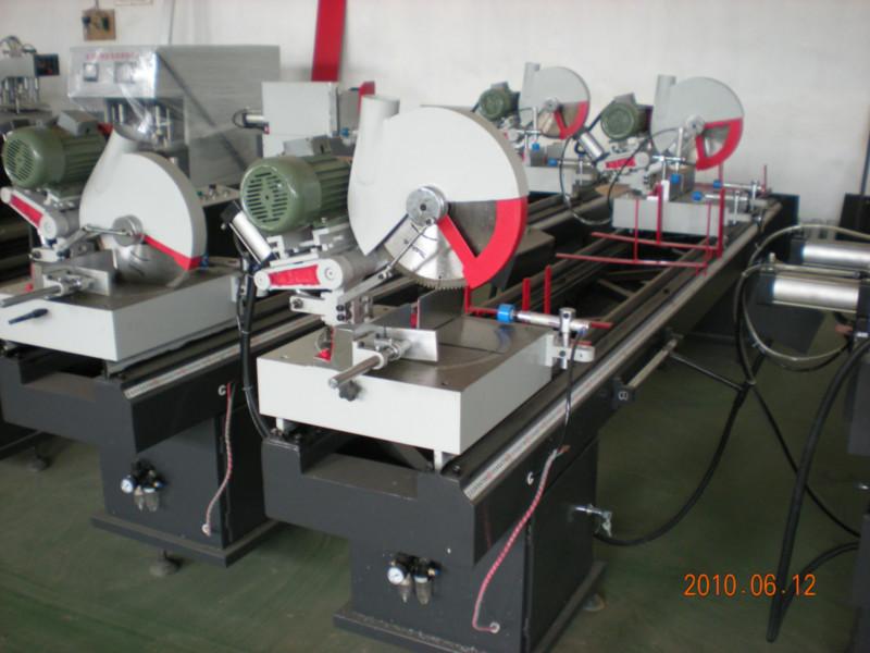 供應(yīng)濟(jì)南塑鋼門窗設(shè)備塑鋼機(jī)器設(shè)備價格